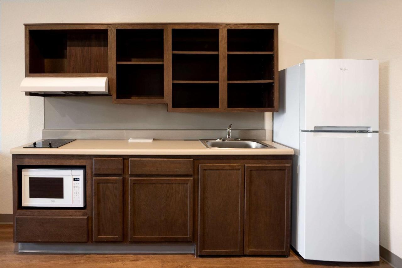 Woodspring Suites Naples Golden Gate Esterno foto