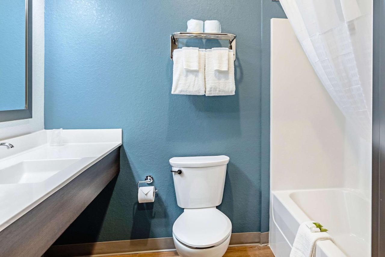 Woodspring Suites Naples Golden Gate Esterno foto