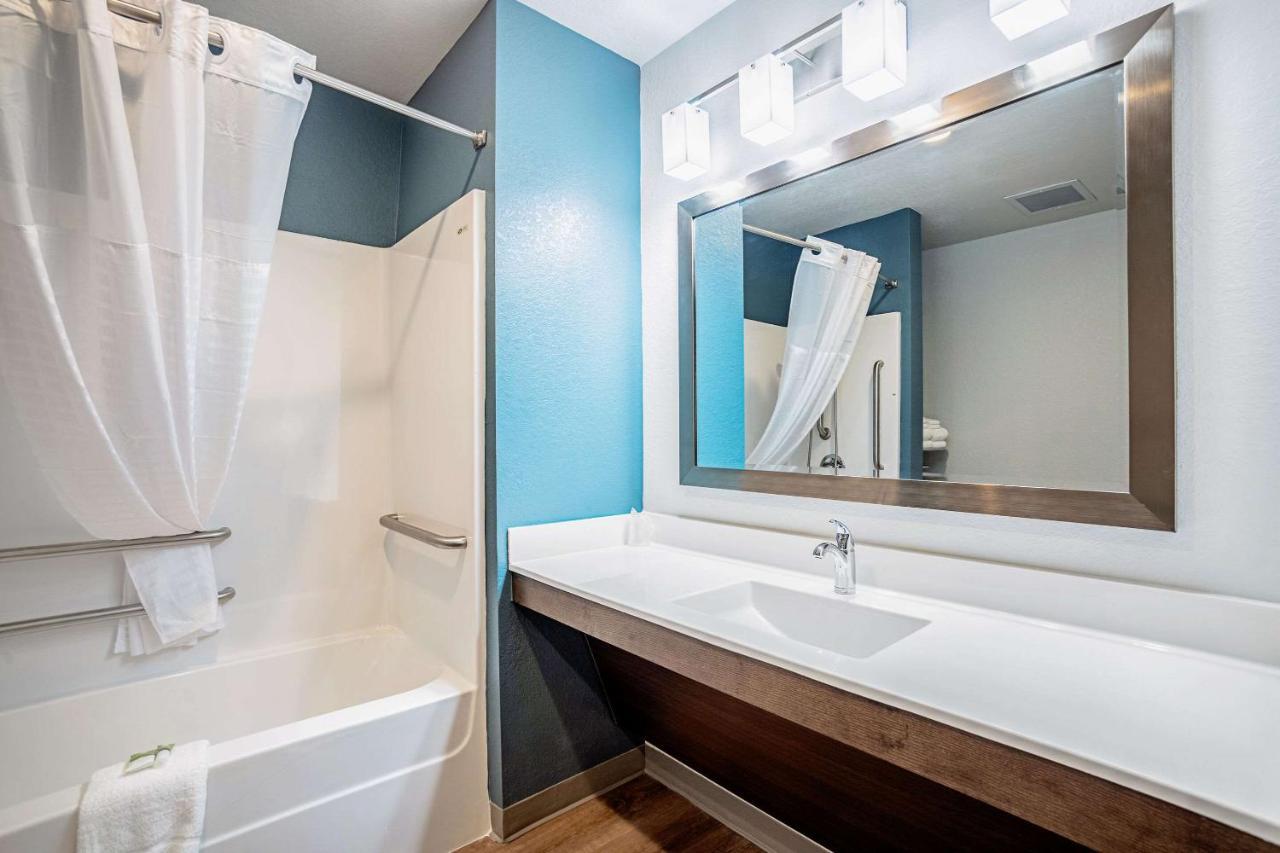 Woodspring Suites Naples Golden Gate Esterno foto